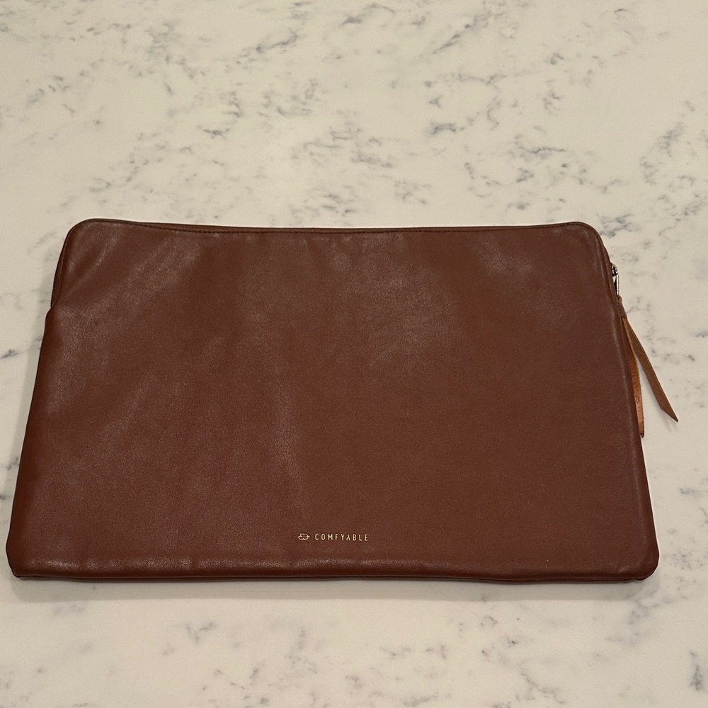 Comfyable Faux Leather Laptop Sleeve 14” x 10” – Brown
